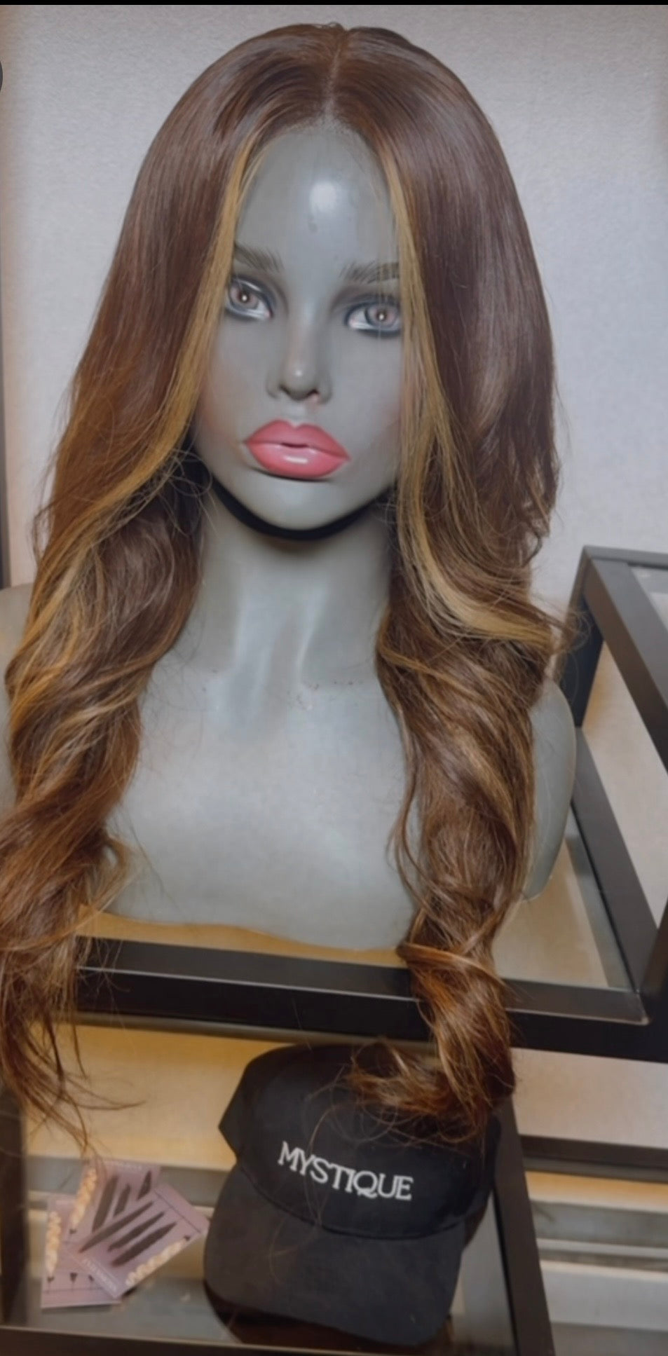 26" Costum color glueless wig
